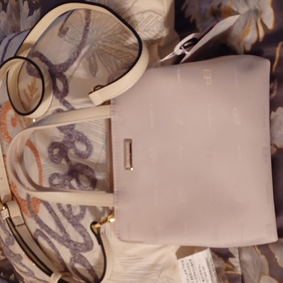 Evan Picone Handbags - Nwt mini shoulder bag.